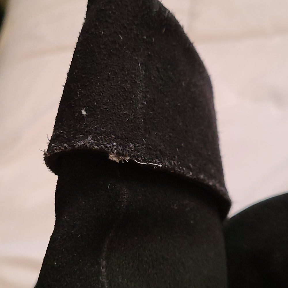 Boots - Picture 6 of 9